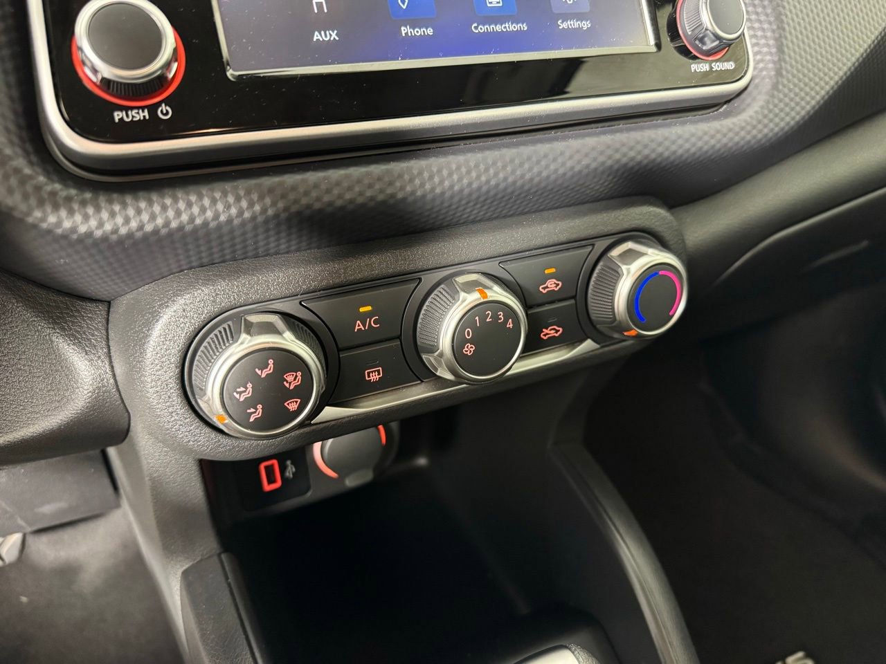 Used 2025 Nissan Kicks Play S FWD image 25