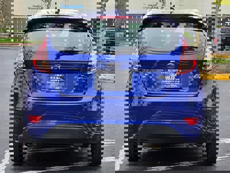 Used 2014 Ford Fiesta SE w/ Equipment Group 201A image 6