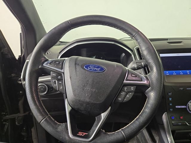 Used 2020 Ford Edge ST w/ Equipment Group 401A image 19