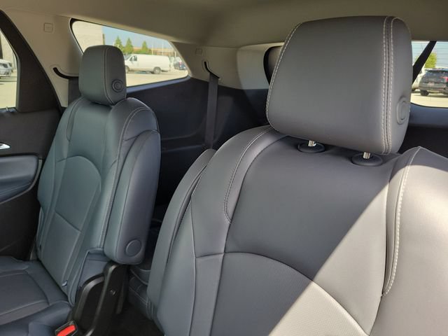 Used 2018 Buick Enclave Essence FWD image 13