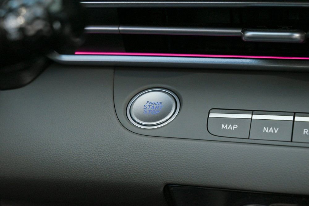 Used 2024 Hyundai Elantra Blue FWD image 20