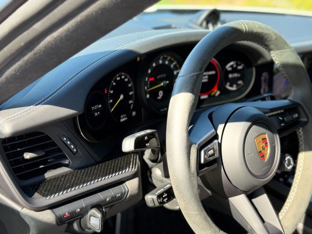 Used 2022 Porsche 911 GT3 image 19