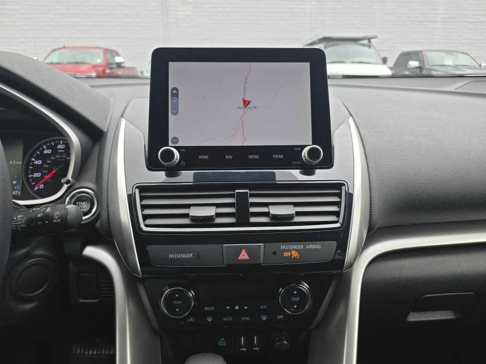 Used 2022 Mitsubishi Eclipse Cross SE image 12