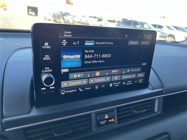 Used 2025 Honda Pilot Touring image 12