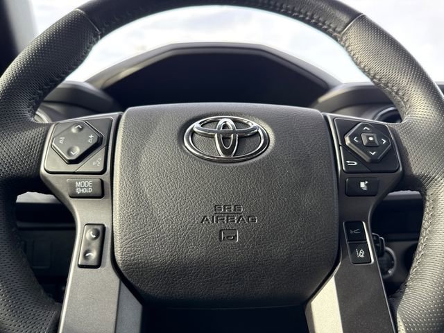 Used 2022 Toyota Tacoma TRD Sport w/ Technology Package image 29