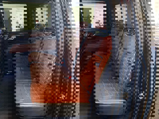 Used 2024 GMC Sierra 1500 Denali Ultimate image 9