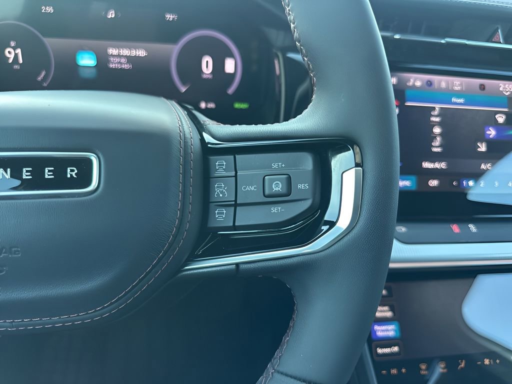 Used 2024 Jeep Wagoneer Launch Edition image 18