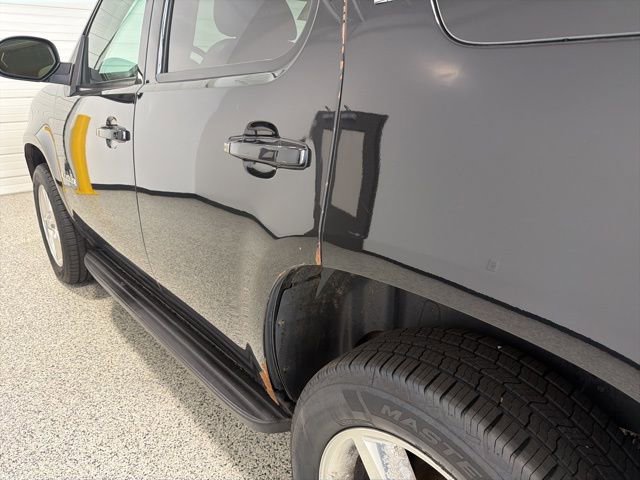Used 2009 Chevrolet Tahoe LT w/ Luxury Package AWD/4WD image 35