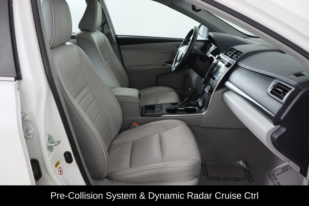 Used 2015 Toyota Camry XLE w/ Moonroof Package image 17