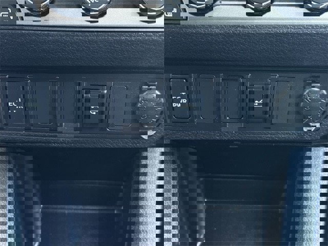 Used 2022 Toyota Tacoma SR w/ SR Convenience Package image 21