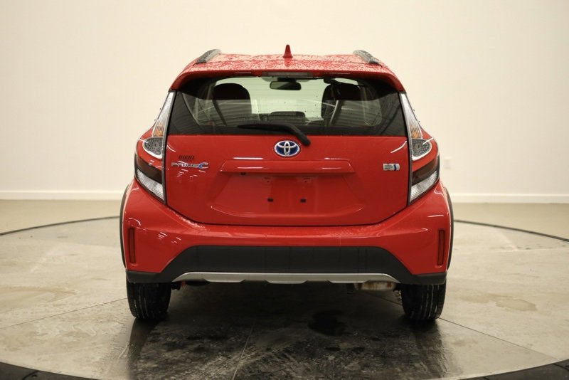 Used 2018 Toyota Prius C Two image 4
