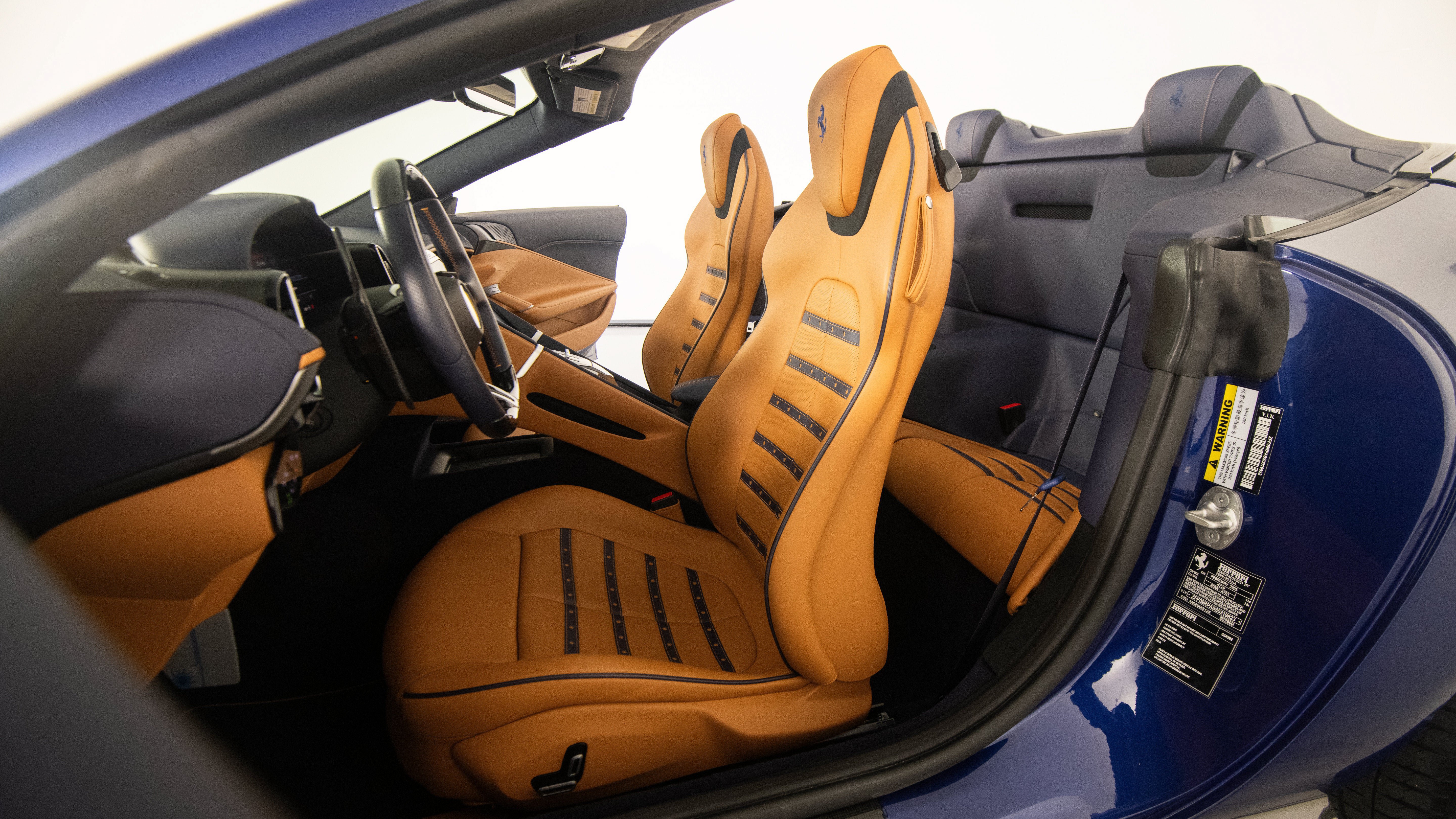 Certified 2025 Ferrari Roma Spider RWD image 22