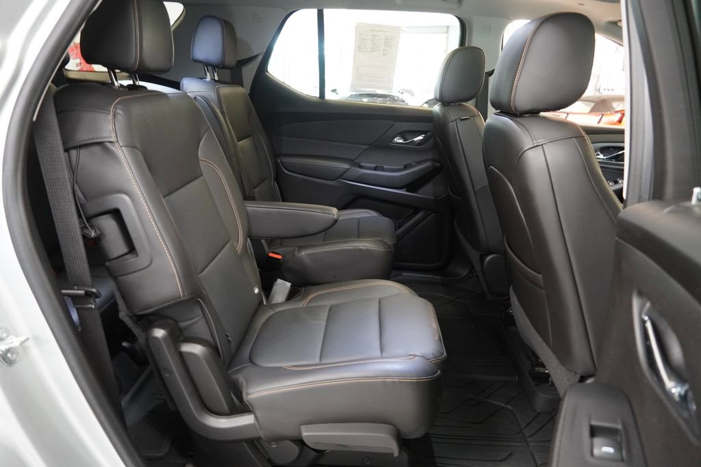 Used 2021 Chevrolet Traverse Premier AWD/4WD image 16