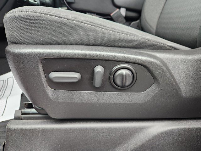 Used 2022 Chevrolet Silverado 2500 LT w/ Convenience Package image 34