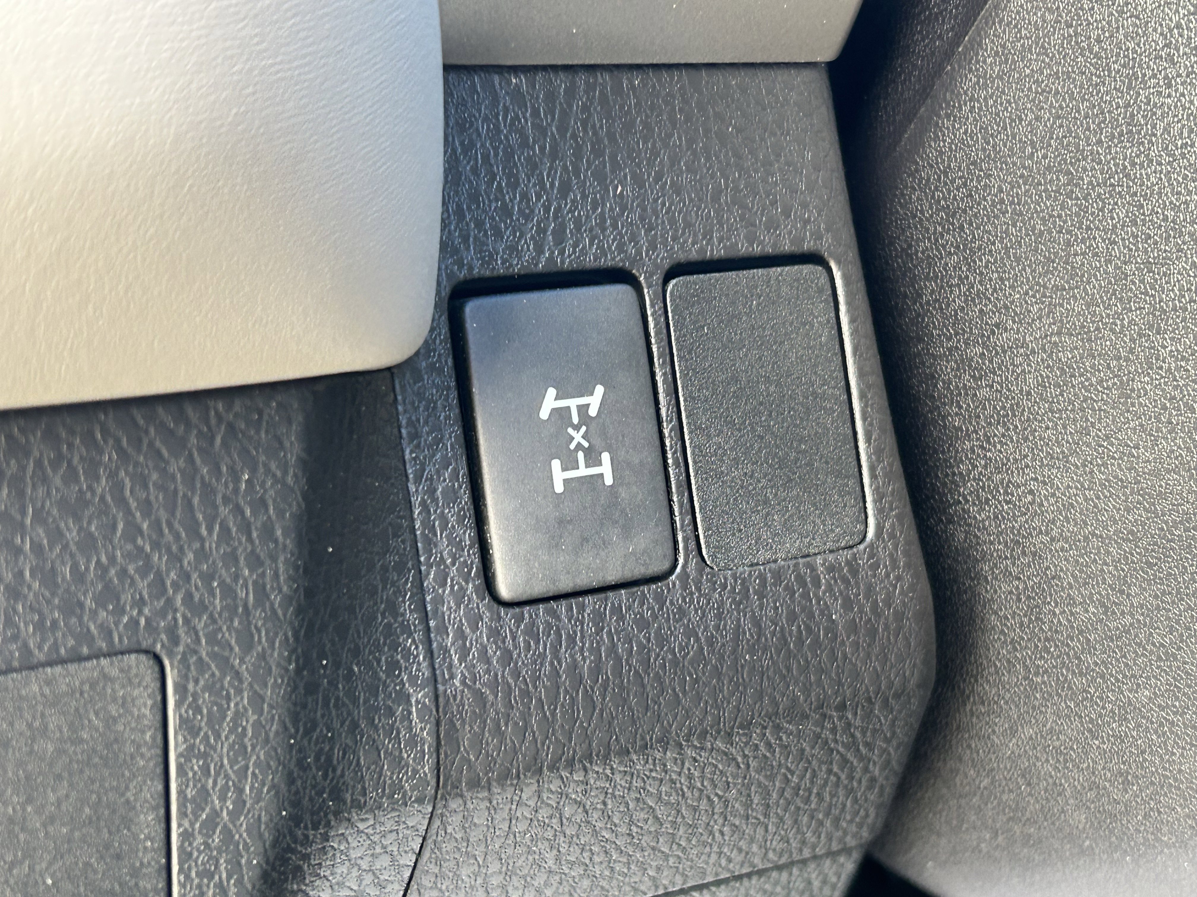 Certified 2018 Toyota RAV4 XLE image 16