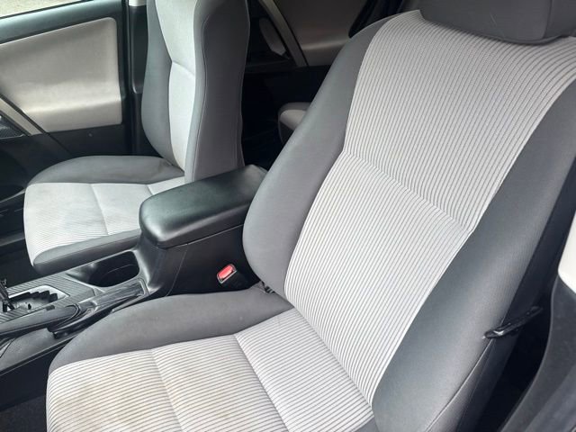 Used 2015 Toyota RAV4 LE FWD image 22