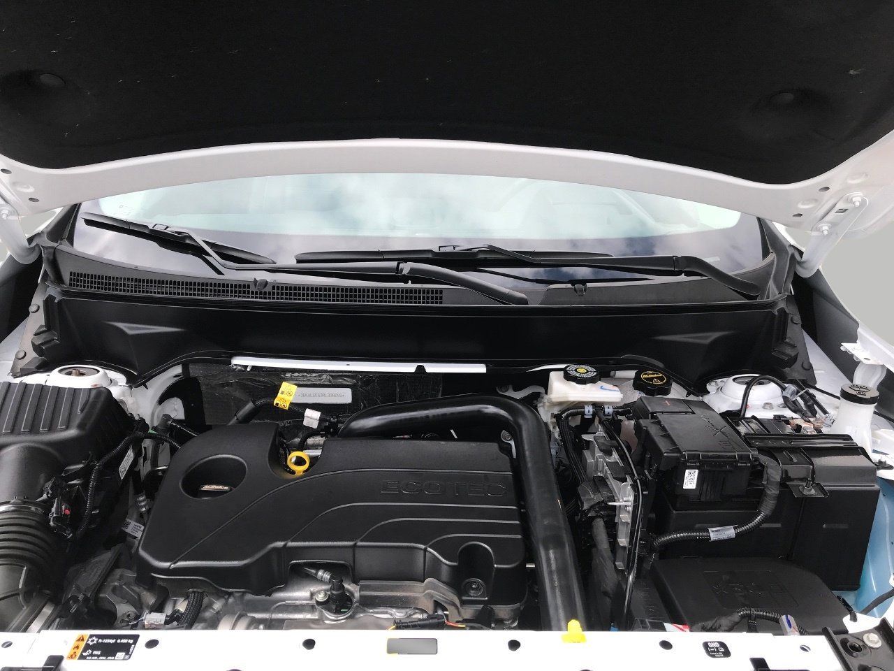 Used 2024 GMC Terrain Denali image 8