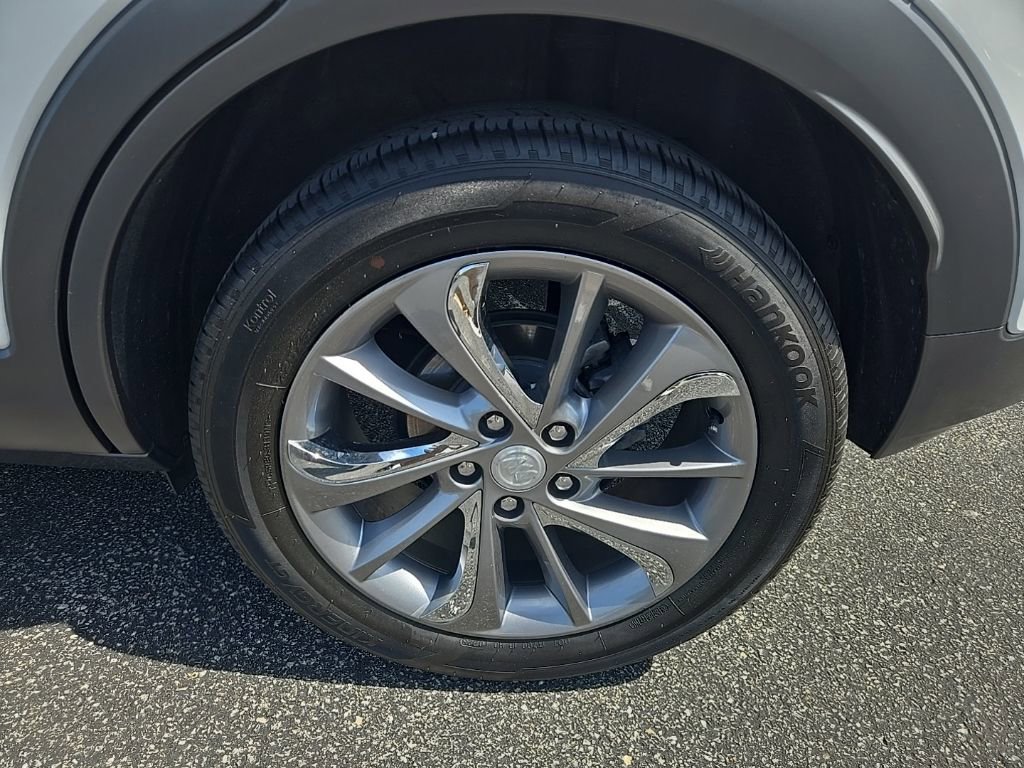 Used 2023 Buick Encore GX Essence w/ Experience Buick Package FWD image 15