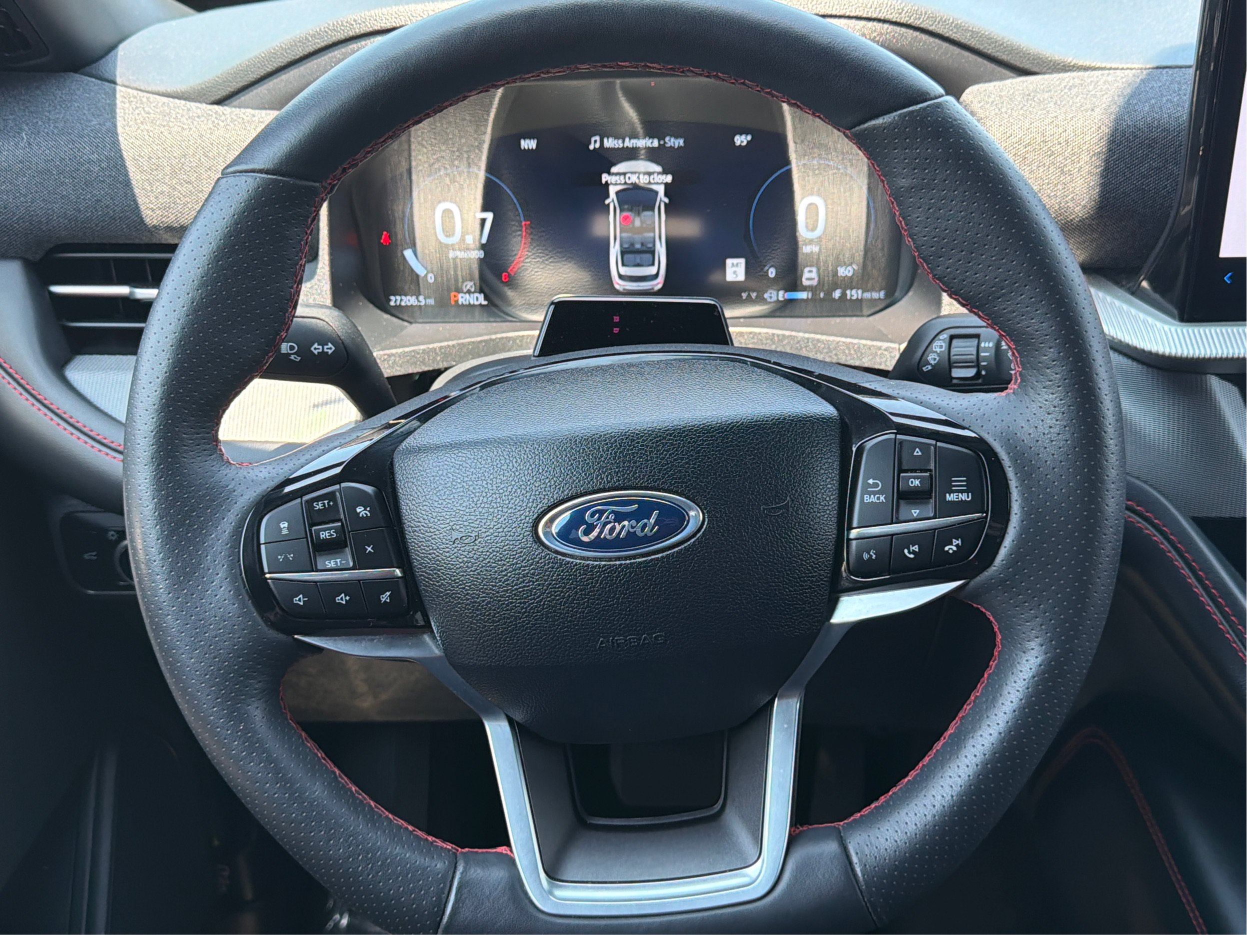 Used 2025 Ford Explorer ST-Line w/ ST-Line Street Pack AWD/4WD image 21
