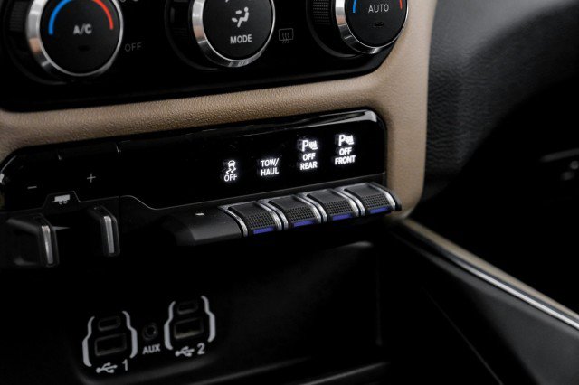 Used 2022 RAM 3500 Laramie AWD/4WD image 23