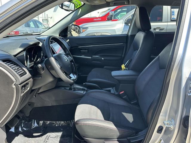 Used 2024 Mitsubishi Outlander Sport SE AWD/4WD image 17