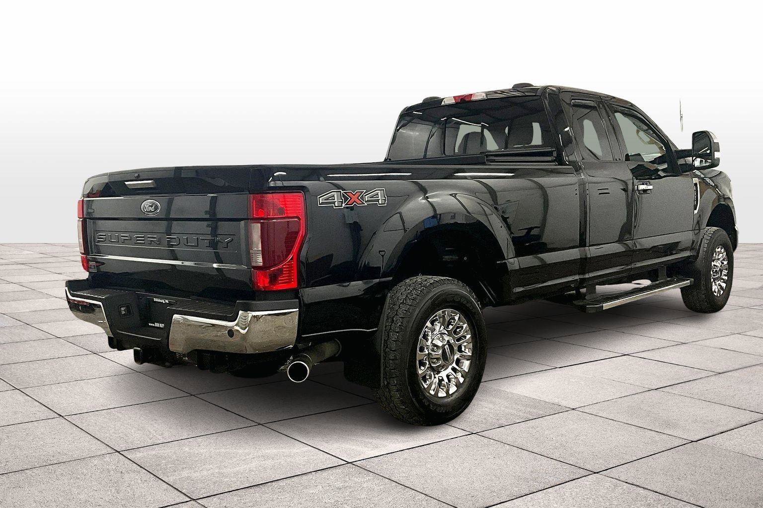 Used 2022 Ford F250 XLT w/ XLT Premium Package image 11