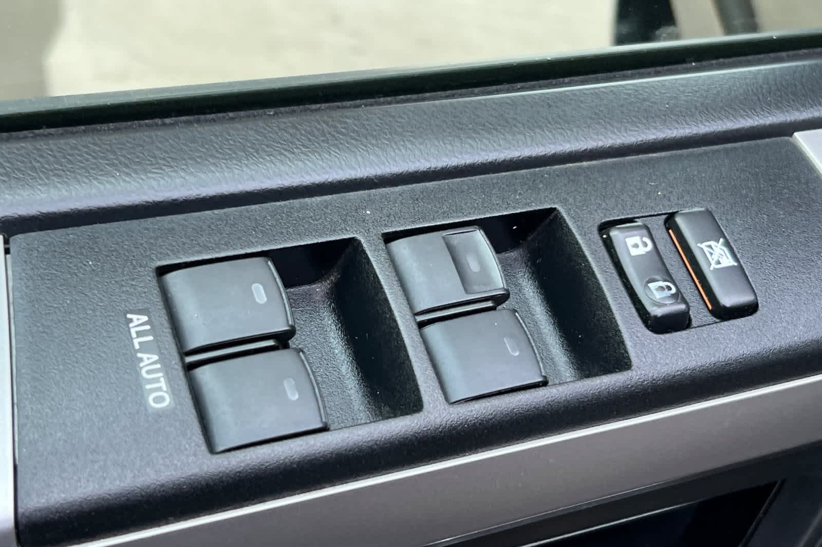 Used 2016 Toyota 4Runner SR5 RWD image 13