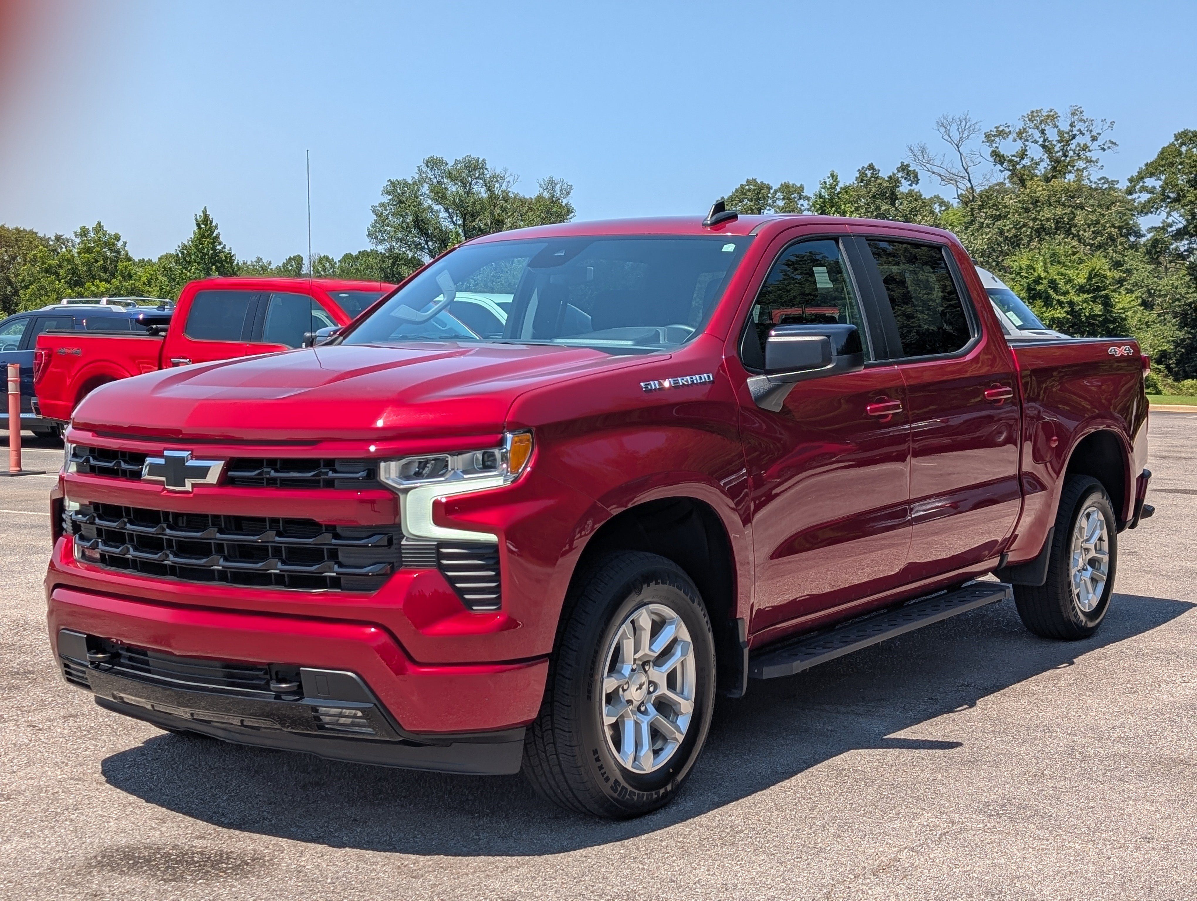 Used 2024 Chevrolet Silverado 1500 RST w/ Protection Package AWD/4WD image 5