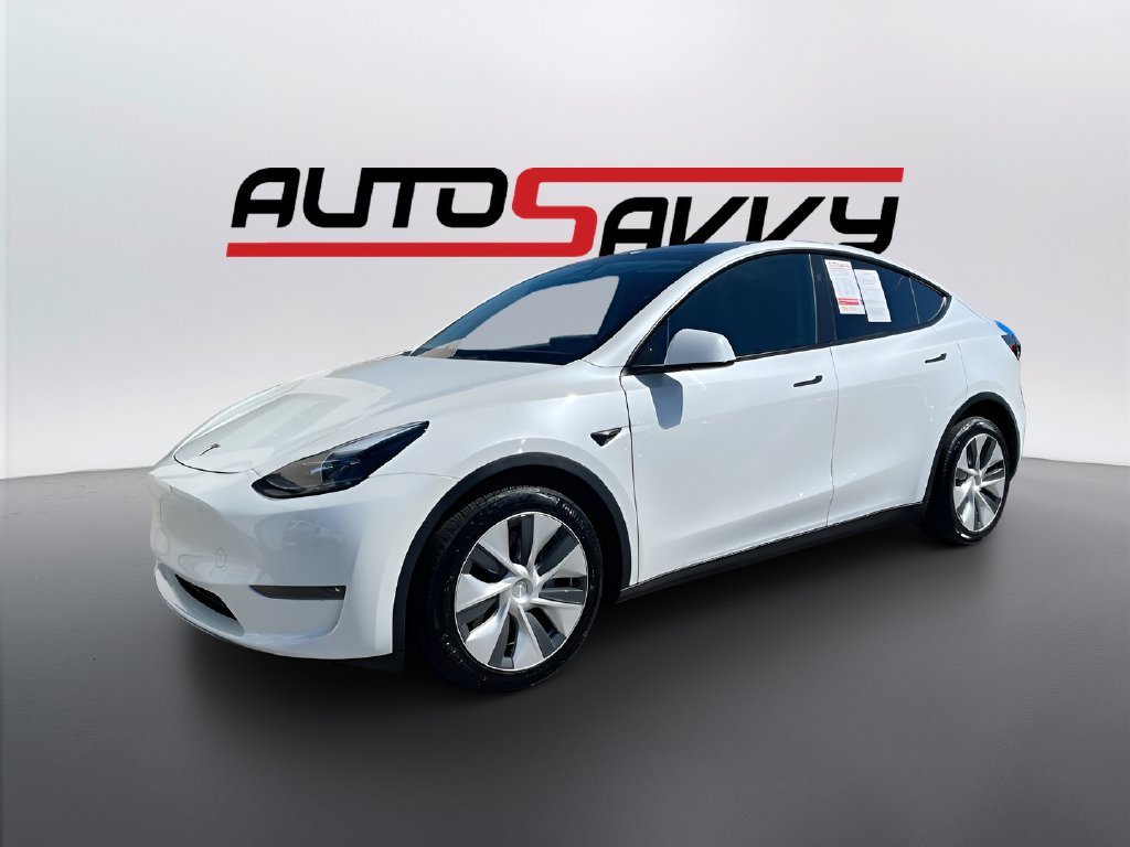 Used 2025 Tesla Model Y Long Range AWD/4WD image 3