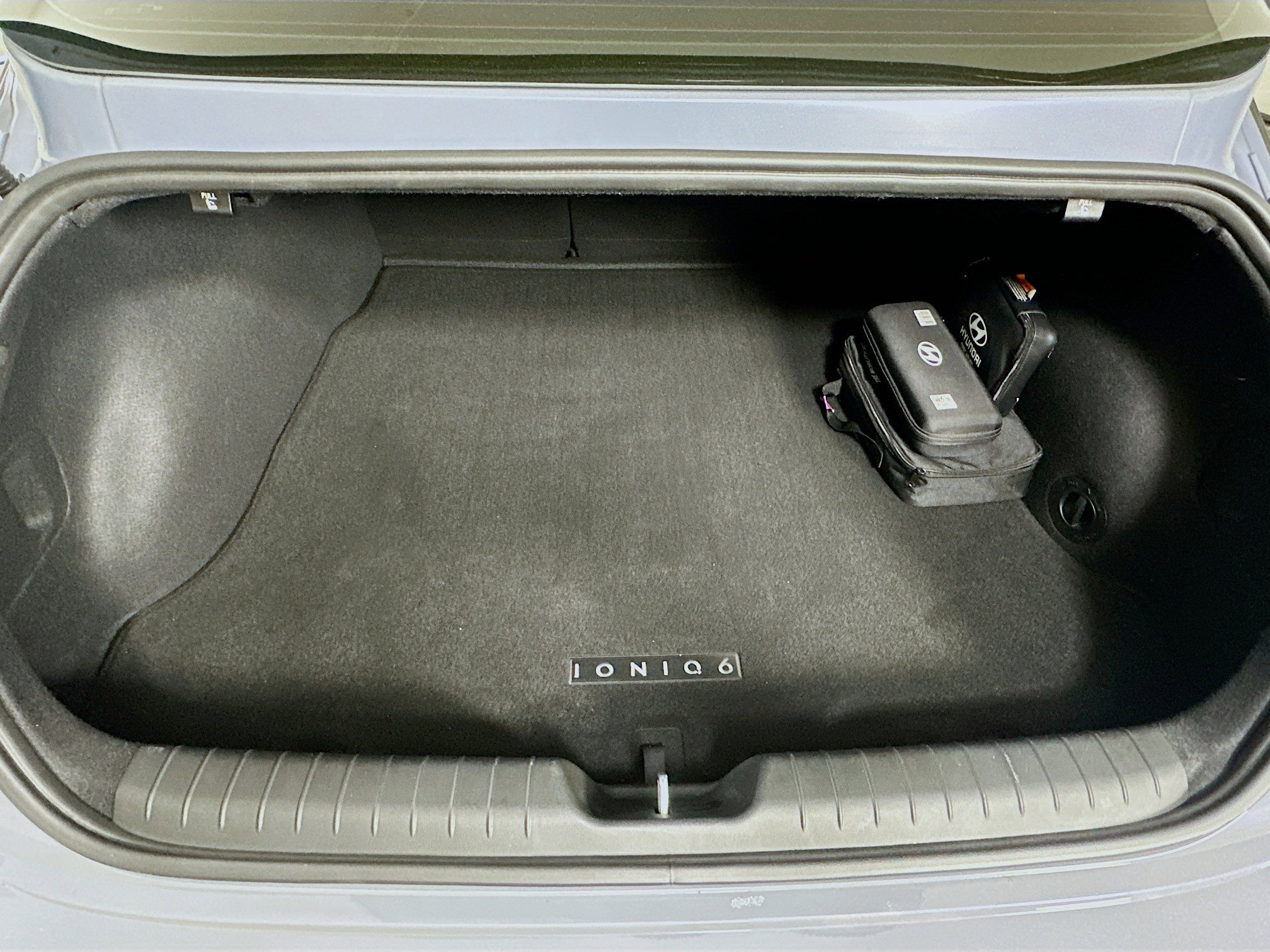 Used 2025 Hyundai Ioniq 6 SE image 28