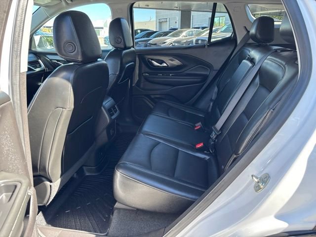Used 2024 GMC Terrain SLT AWD/4WD image 12