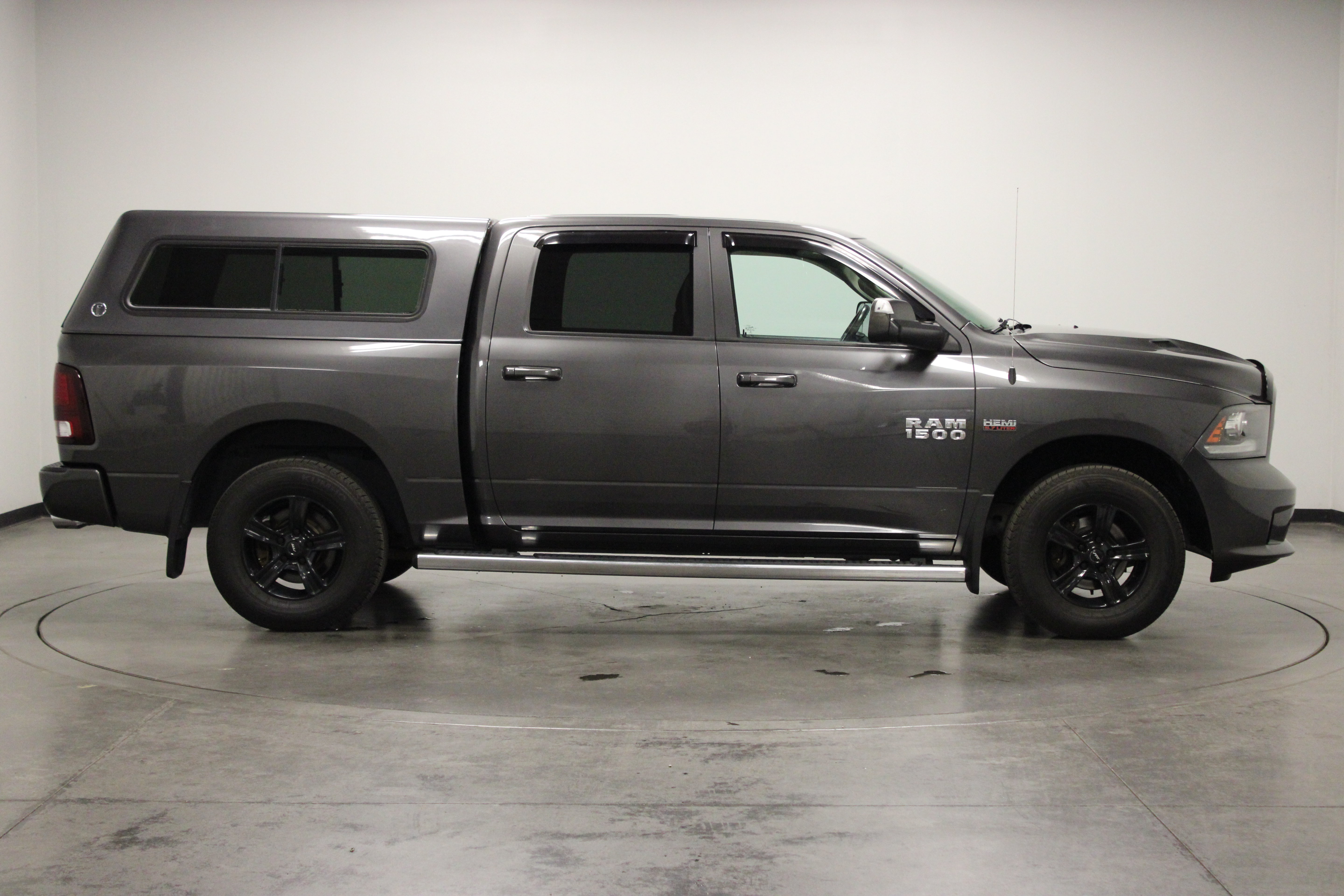 Used 2016 RAM 1500 Sport RWD image 9