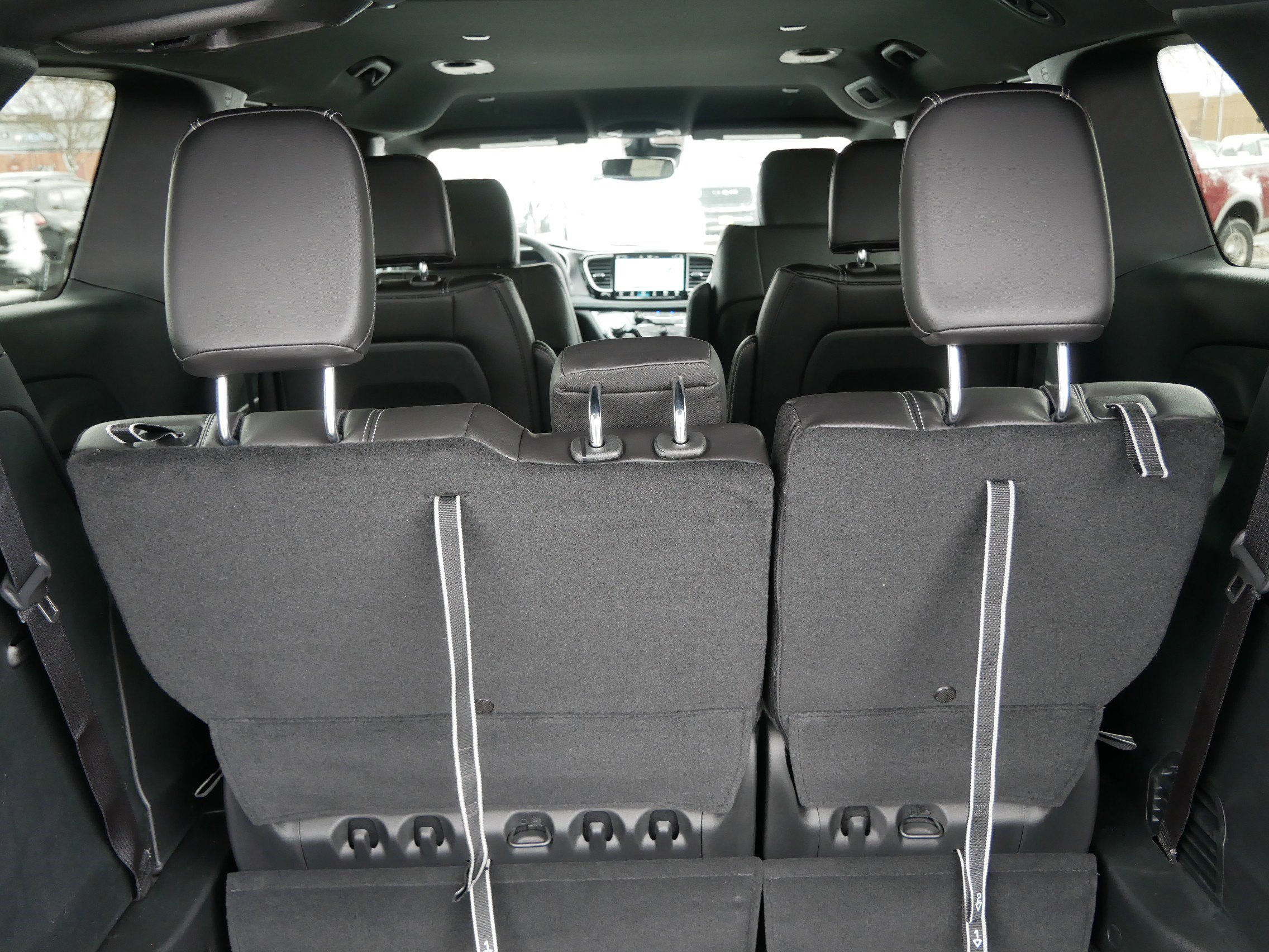 New 2026 Chrysler Pacifica Select image 11