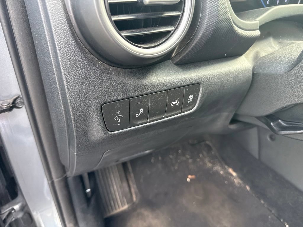 Used 2021 Hyundai Kona SEL FWD image 15