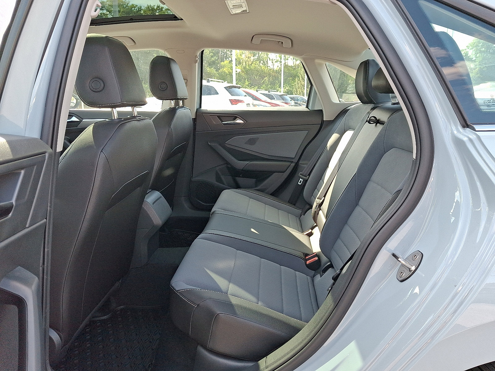 New 2026 Volkswagen Jetta SE image 6