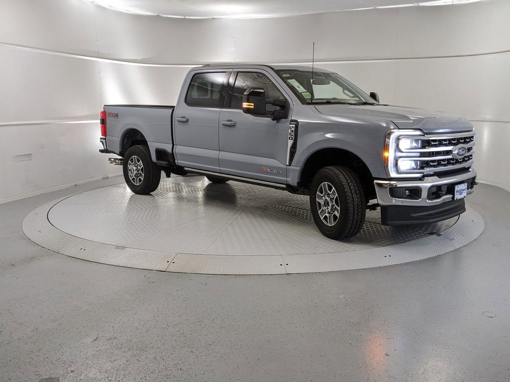 New 2025 Ford F350 Lariat w/ Lariat Ultimate Package