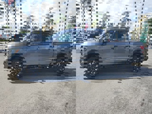 Used 2021 Nissan Titan PRO-4X w/ Pro-4x Utility Package image 4