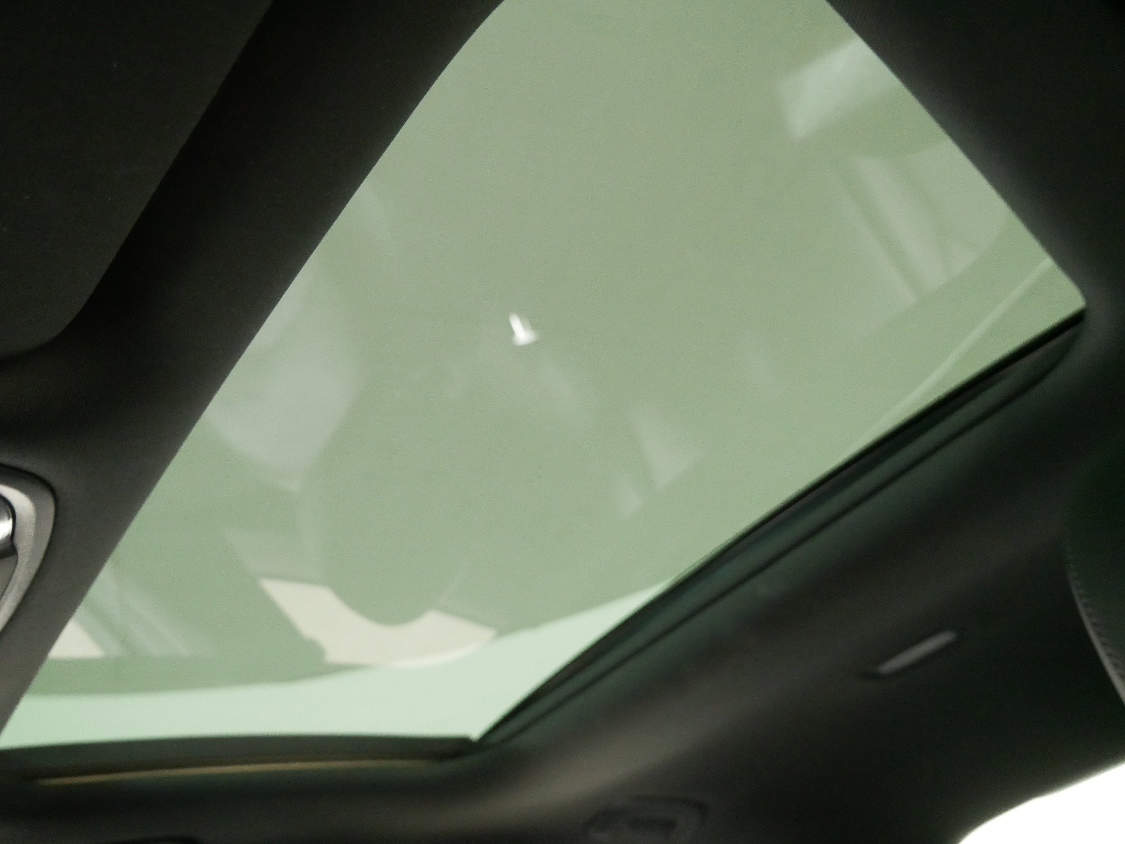 Used 2020 Kia Stinger GT-Line w/ Sun & Sound Package image 31