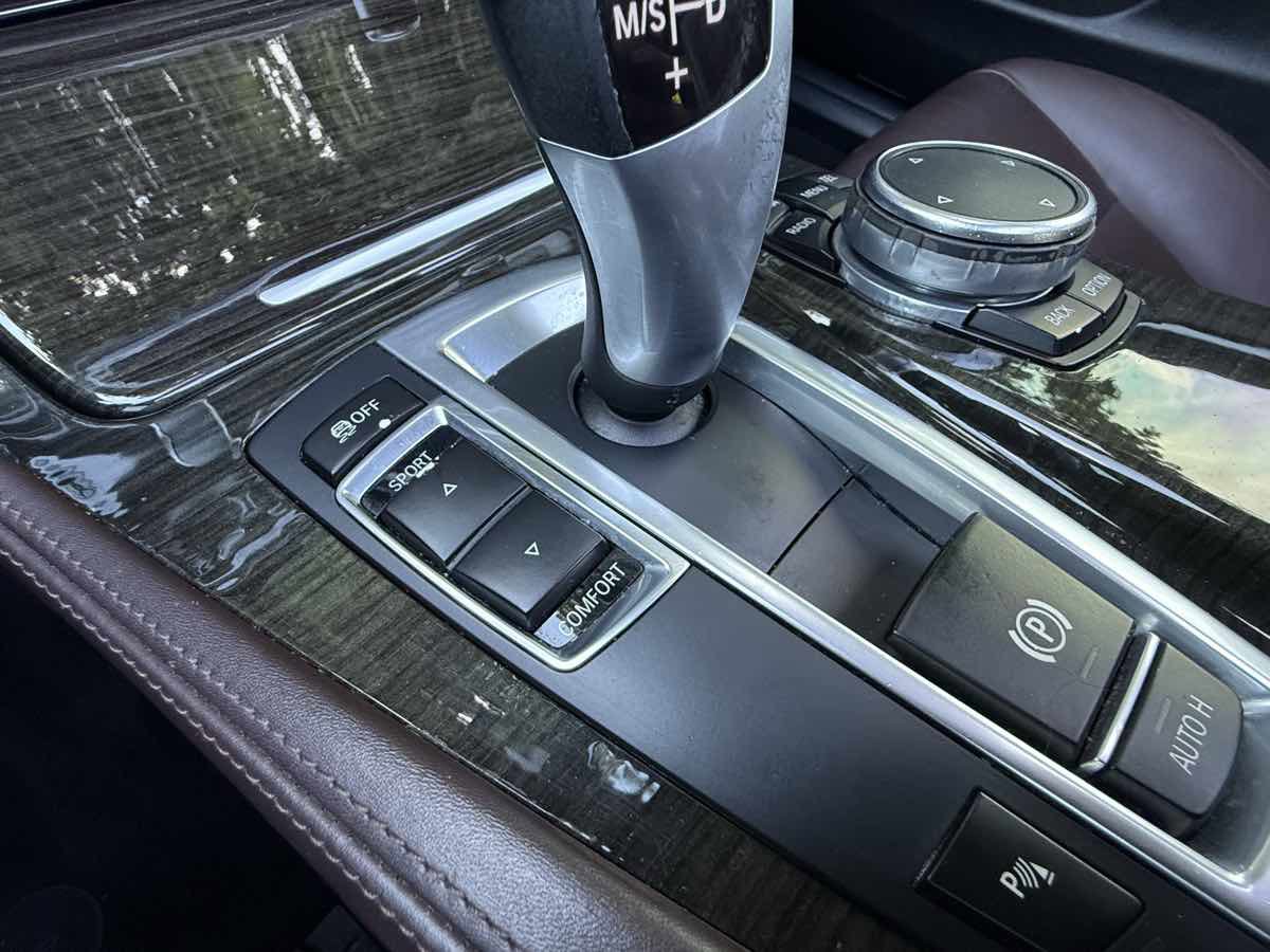 Used 2015 BMW 528i Sedan image 17