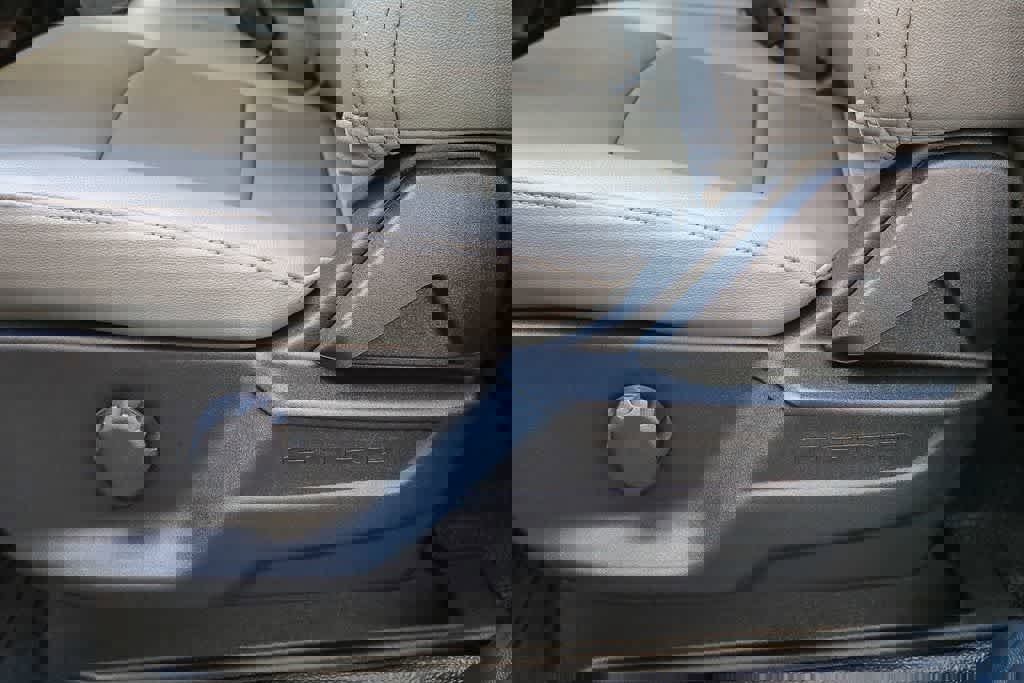 New 2026 Ford F250 XL w/ XL Chrome Package image 28