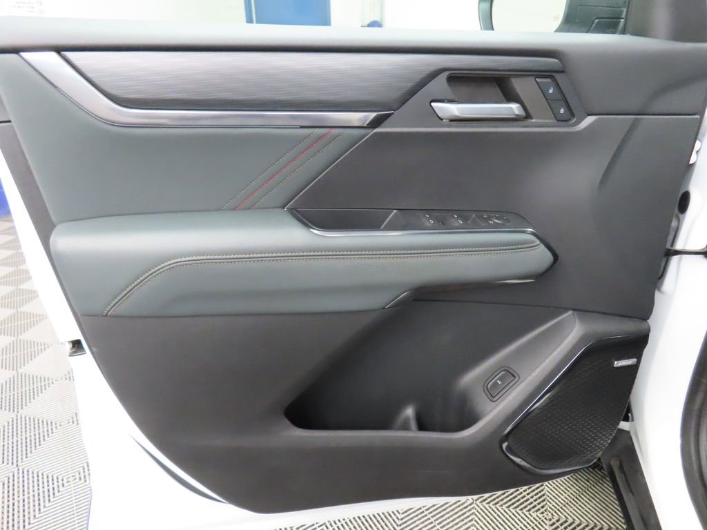 Used 2024 GMC Acadia AT4 w/ Luxury Package image 64