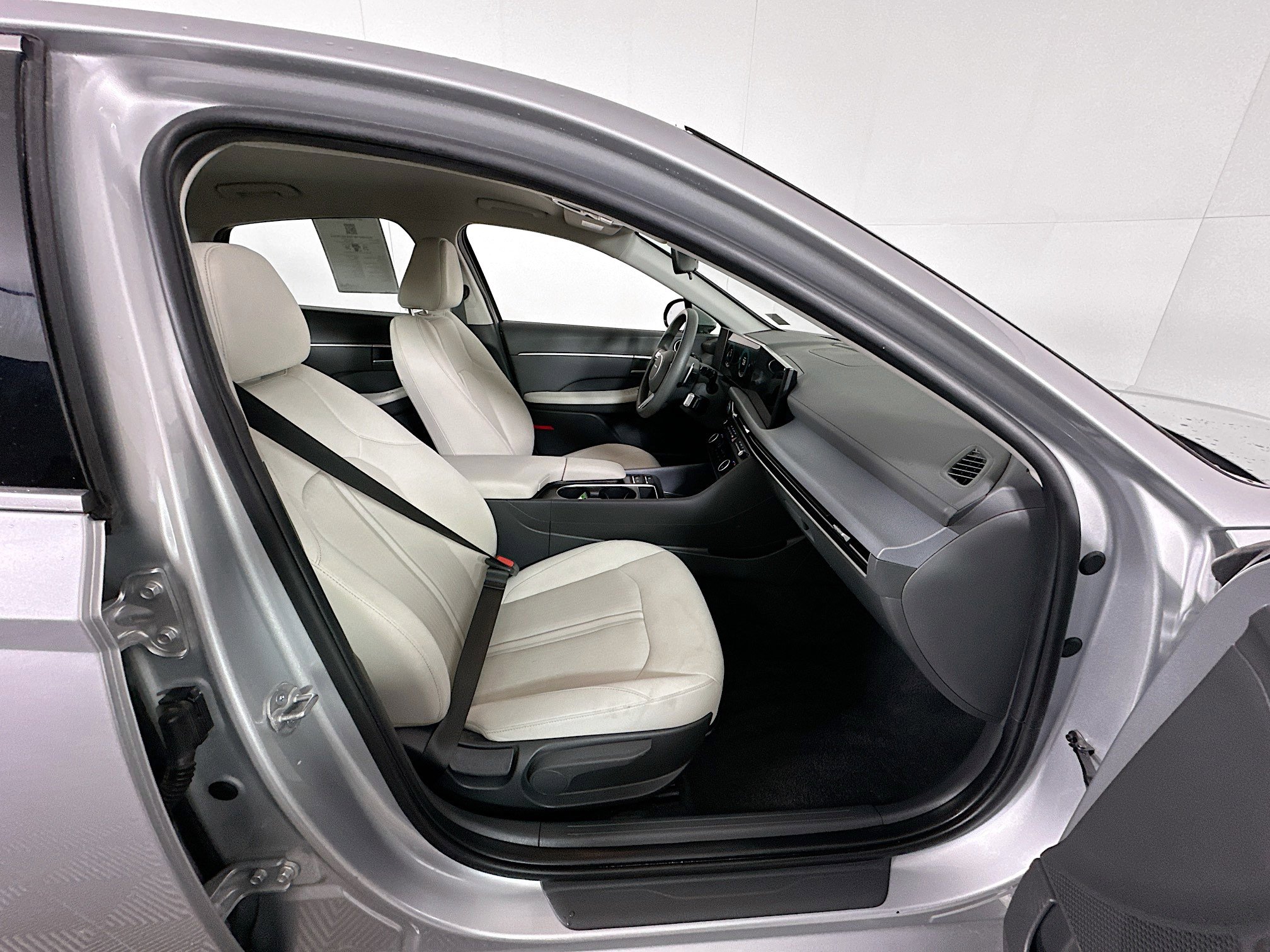 Used 2025 Hyundai Sonata SEL image 32