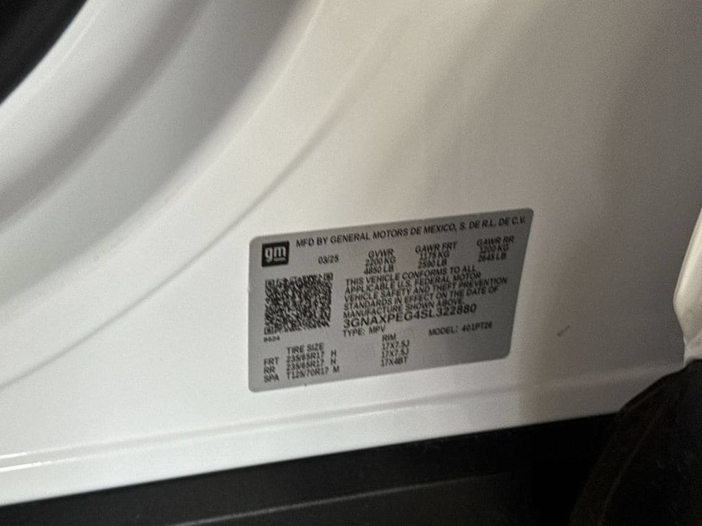 Used 2025 Chevrolet Equinox LT AWD/4WD image 33
