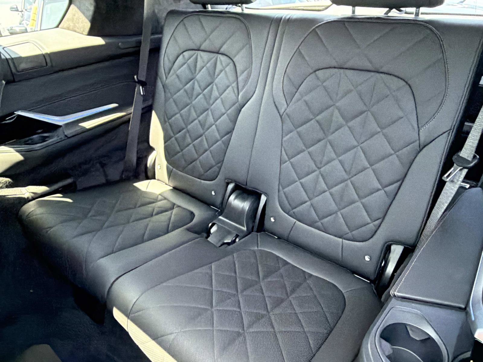 Certified 2024 BMW X7 xDrive40i w/ M Sport Package AWD/4WD image 12