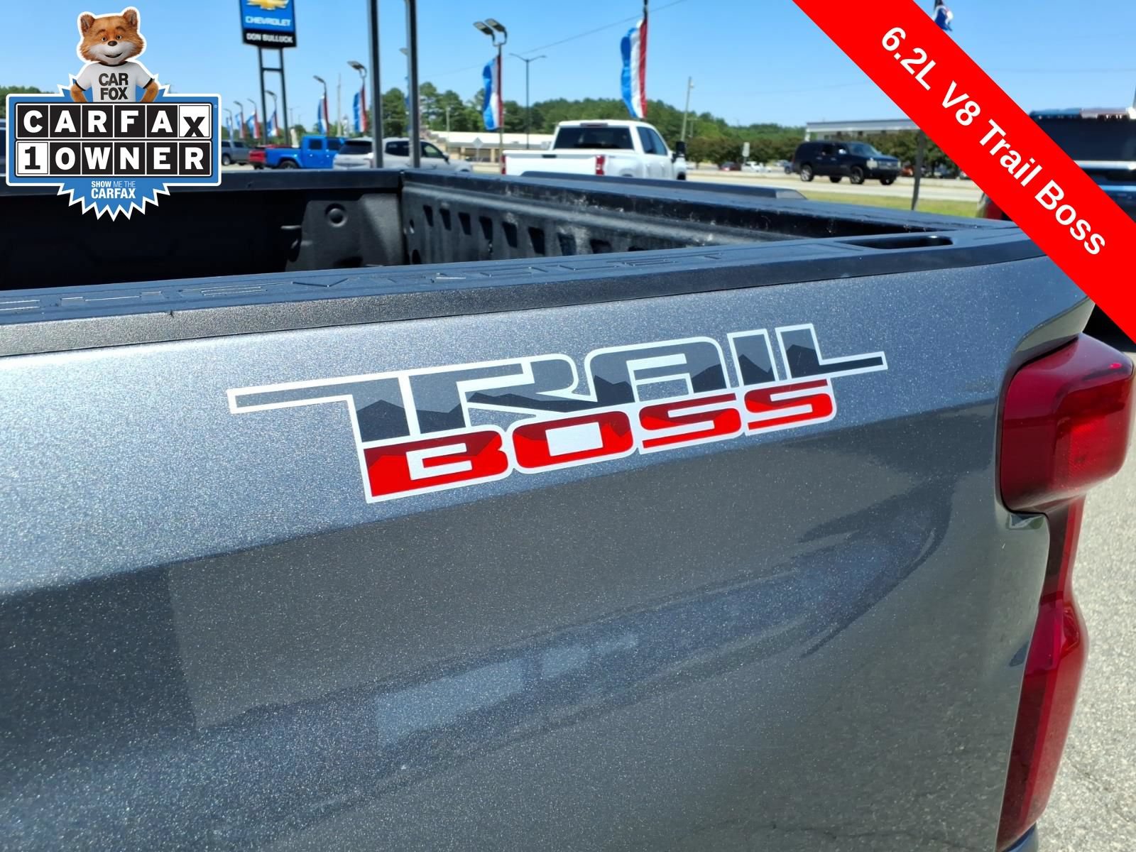 Used 2022 Chevrolet Silverado 1500 LT Trail Boss w/ Bed Protection Package AWD/4WD image 9