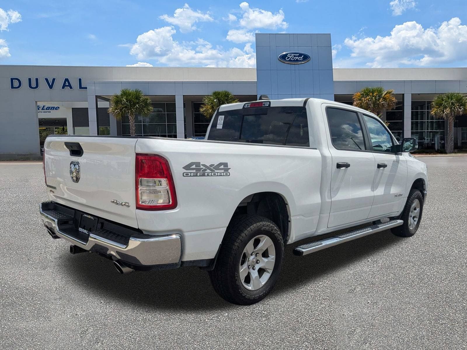 Used 2023 RAM 1500 Big Horn AWD/4WD image 4