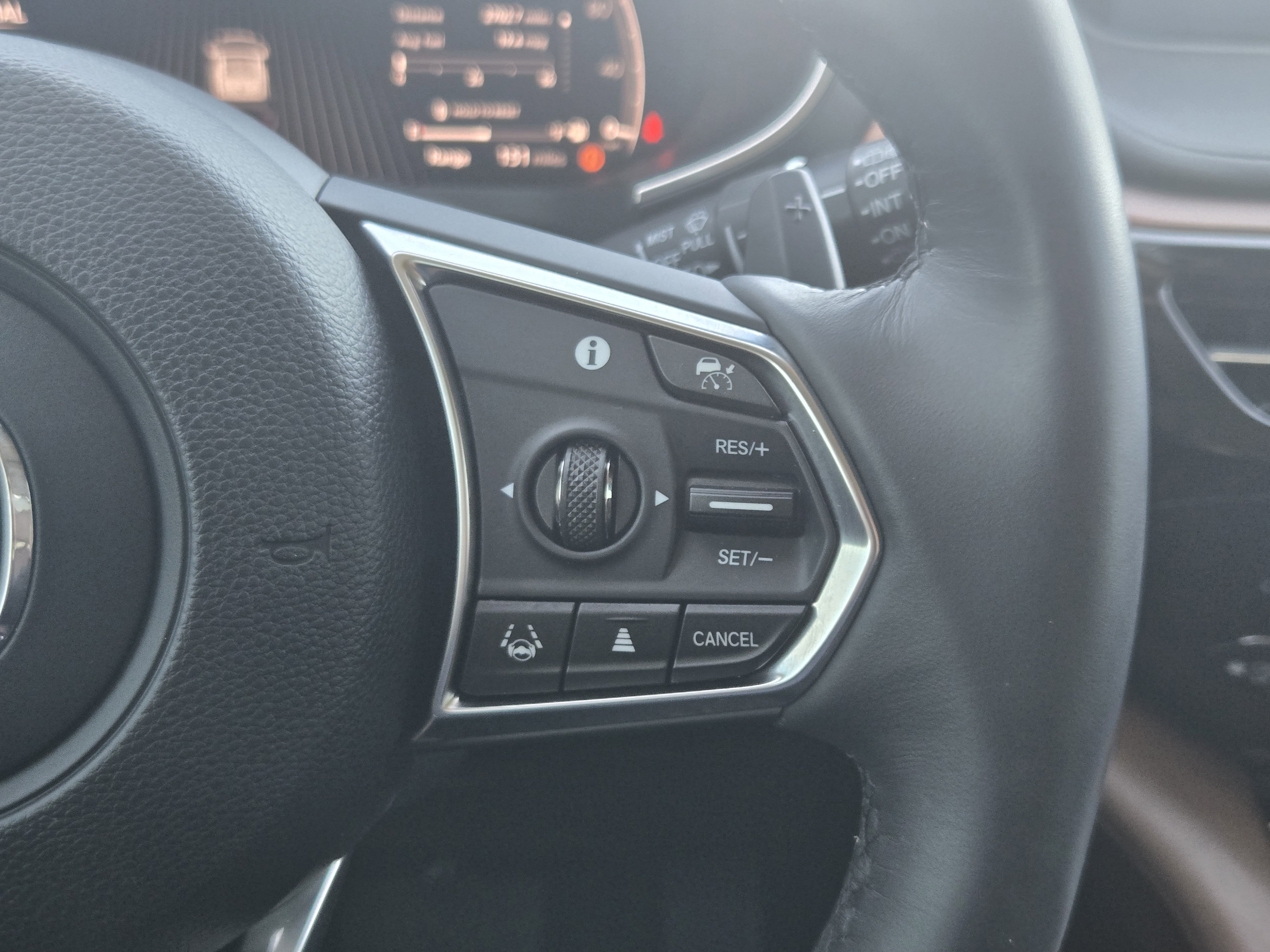 Used 2024 Acura MDX FWD w/ Technology Package image 29