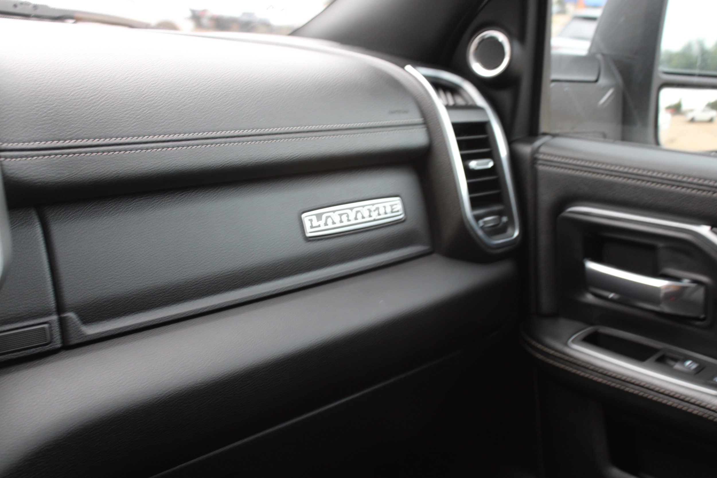 Certified 2023 RAM 3500 Laramie AWD/4WD image 32