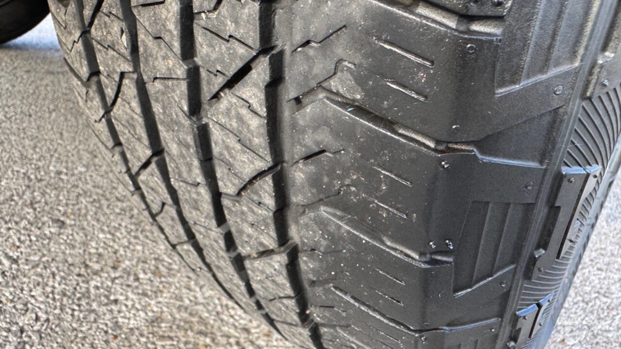 Used 2023 Chevrolet TrailBlazer ACTIV image 31