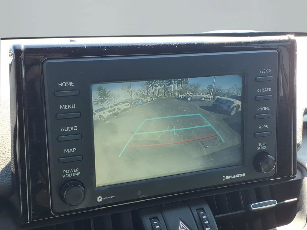 Used 2021 Toyota RAV4 XLE Premium image 8